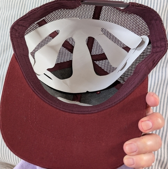 Corduroy trucker hat maroon NWOT - Picture 5 of 6